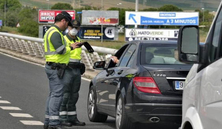 ¿Ya no te multará la DGT por no llevar el carnet de conducir en el coche?